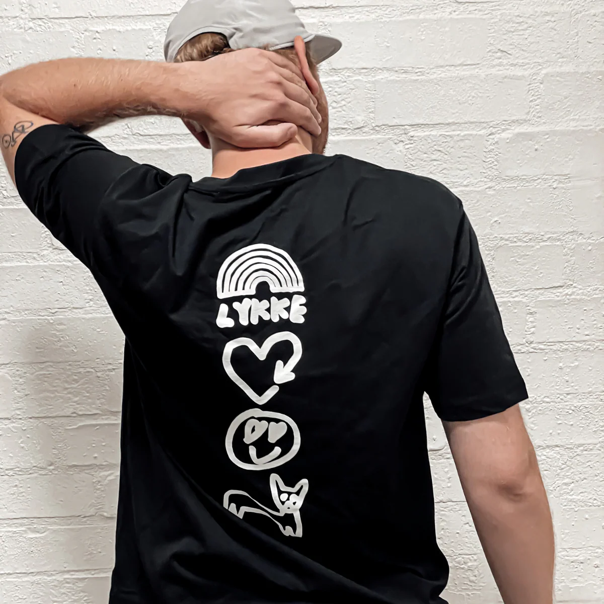 Lykke Black Tee - Image 4